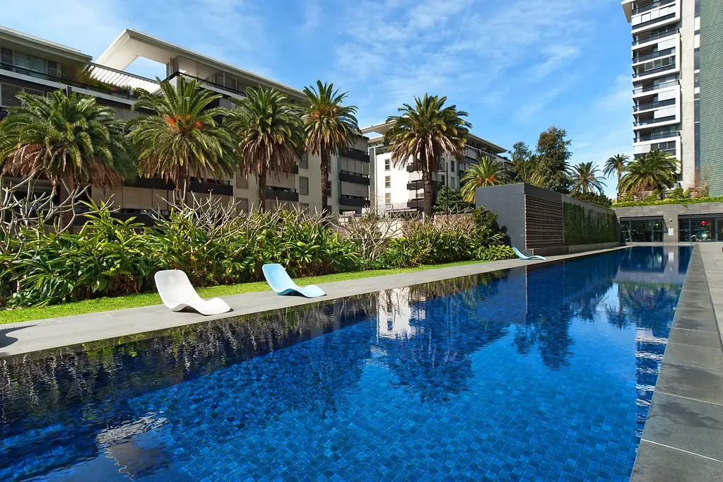 Executive Apartment with district and CBD skyline vistas