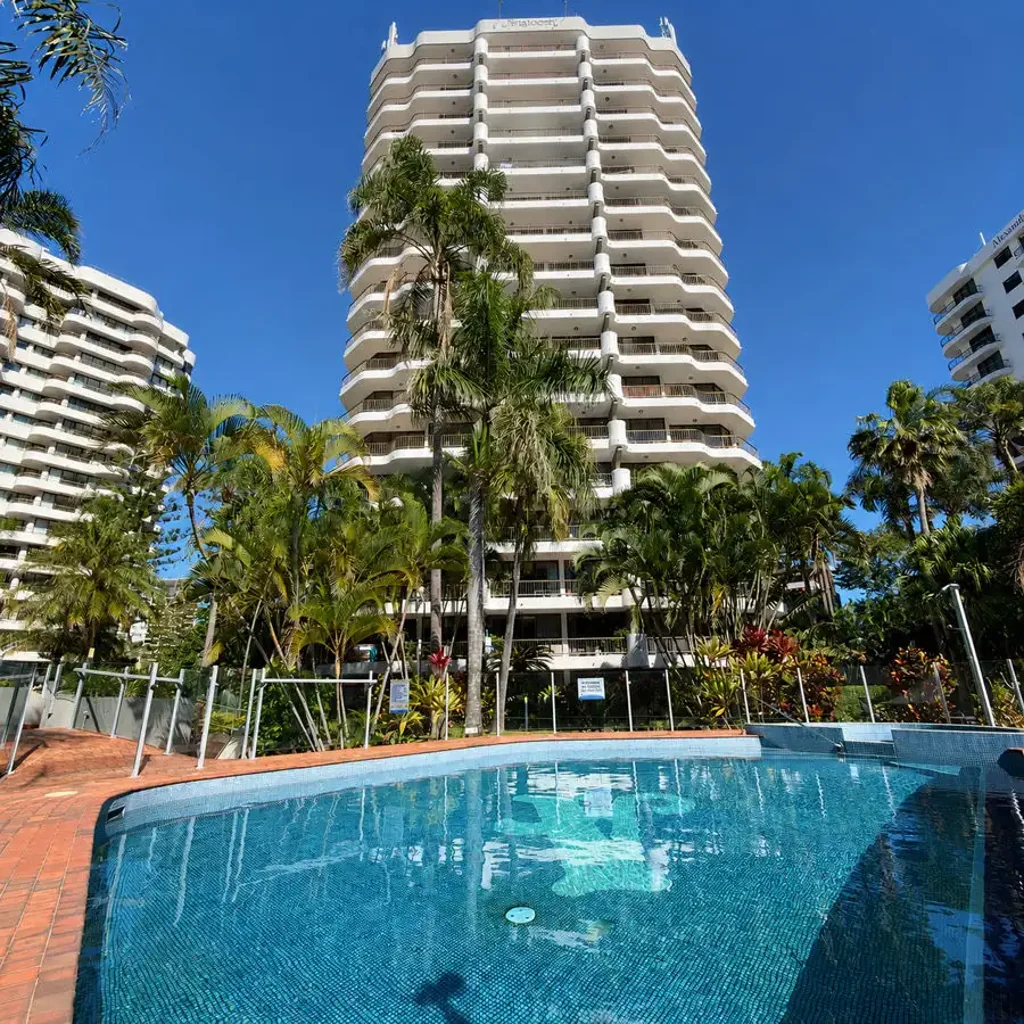 COASTAL APARTMENT | RESORT-STYLE LIVING | LOW-MAINTENANCE LIFESTYLE