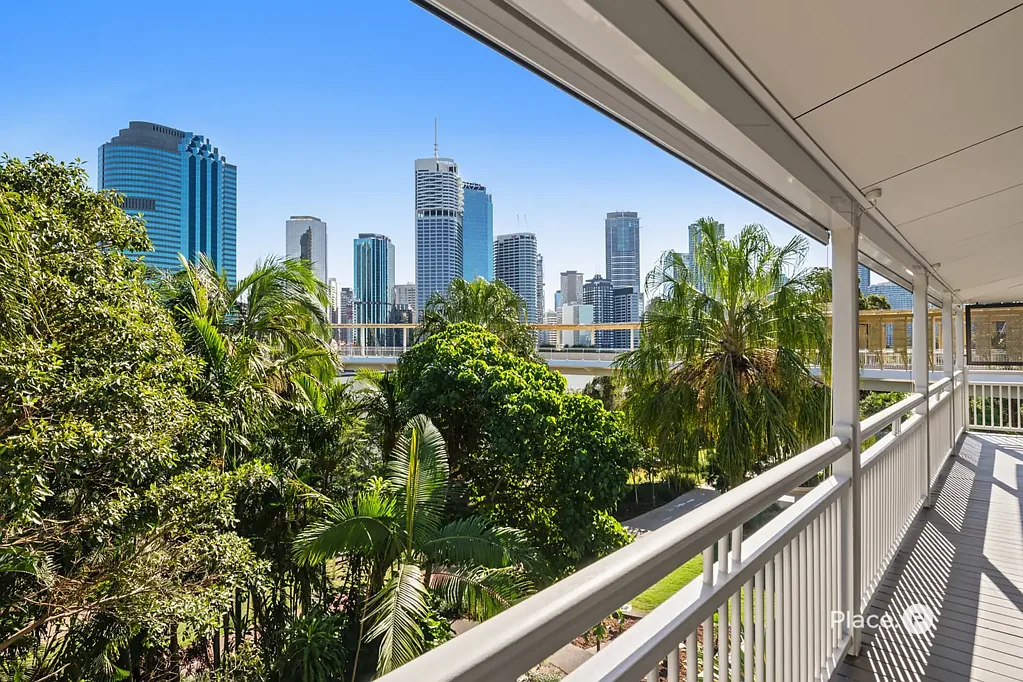 11 Thornton Street, Kangaroo Point, QLD 4169
