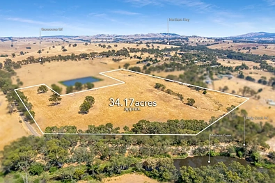 Pyalong Premium Acreage Holding with Future Subdivision Potential (STCA)
