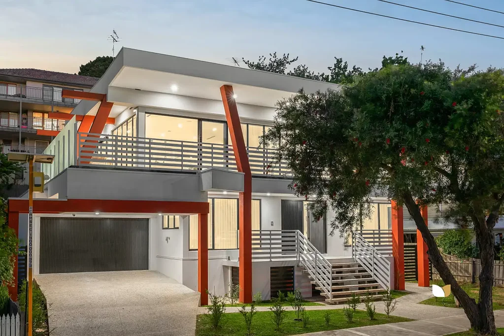 Ascot Vale 4房  Expressions of Interest Closing Monday November 23rd at 5:00pm unless sold prior