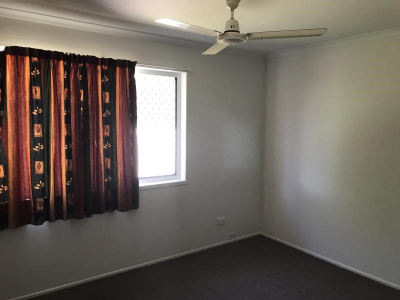 UNIT 2 4 ABSOLON ST, SOUTH MACKAY QLD 4740, 0 Kuwarto, 0 Banyo, Unit