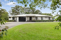 393 Memorial Drive, Eerwah Vale