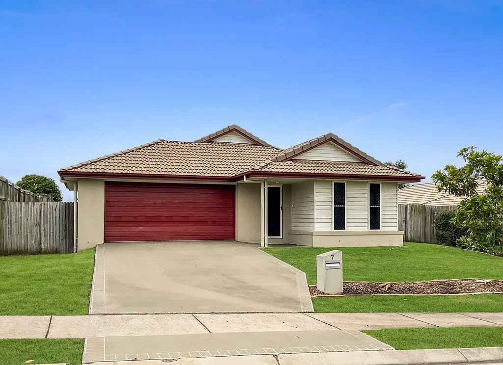 Address Withheld, Raceview, QLD 4305