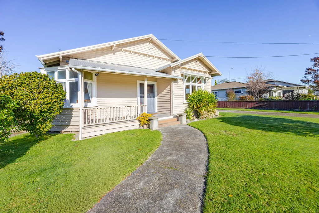 Waipawa 3chambre Warm and inviting with tons of personality