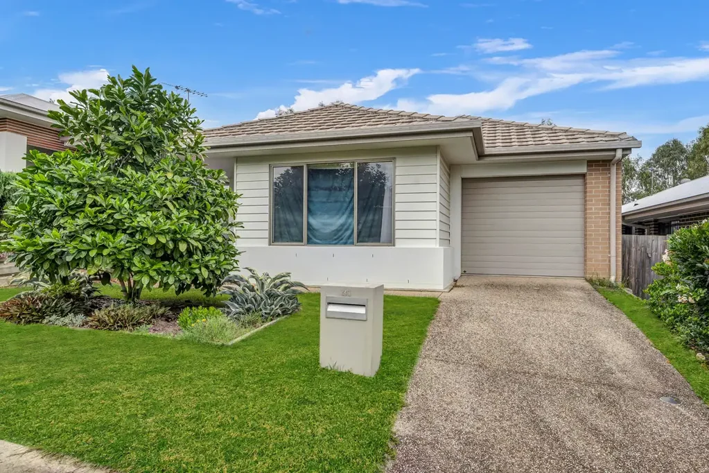 31 Beaufortia Street, Deebing Heights, QLD 4306