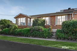 2 Yilleen Close, Yallambie