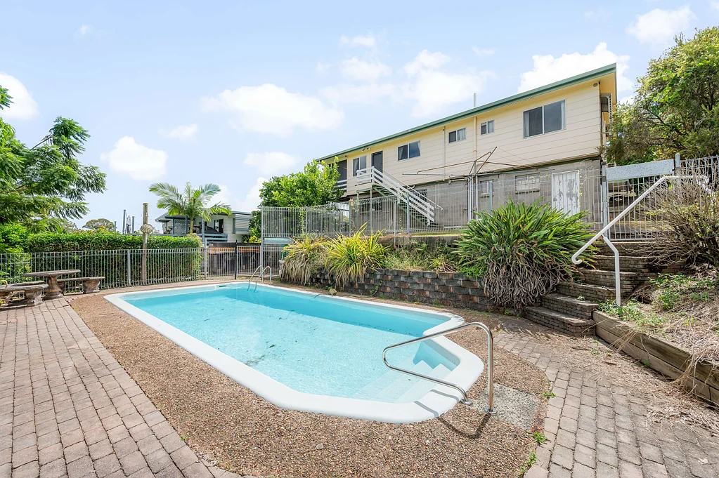 21 Hunter Street, West Gladstone, QLD 4680