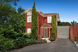35 Pace Circuit, South Morang