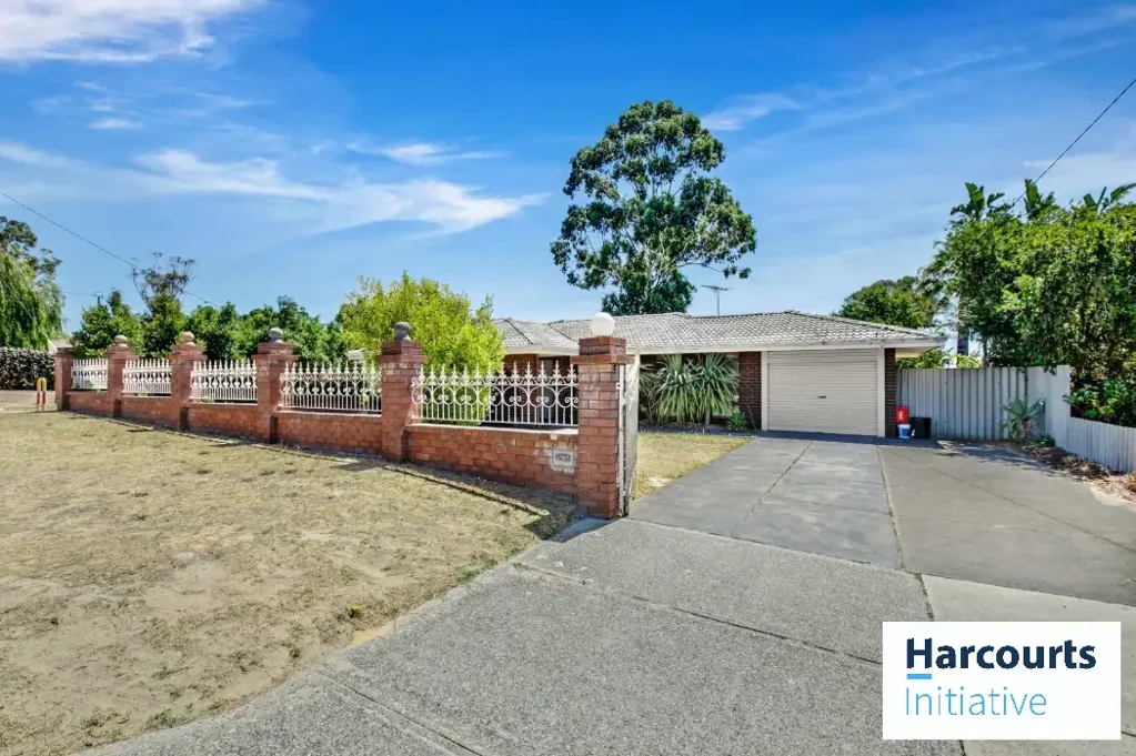 11 Hadleigh Way, Girrawheen, WA 6064