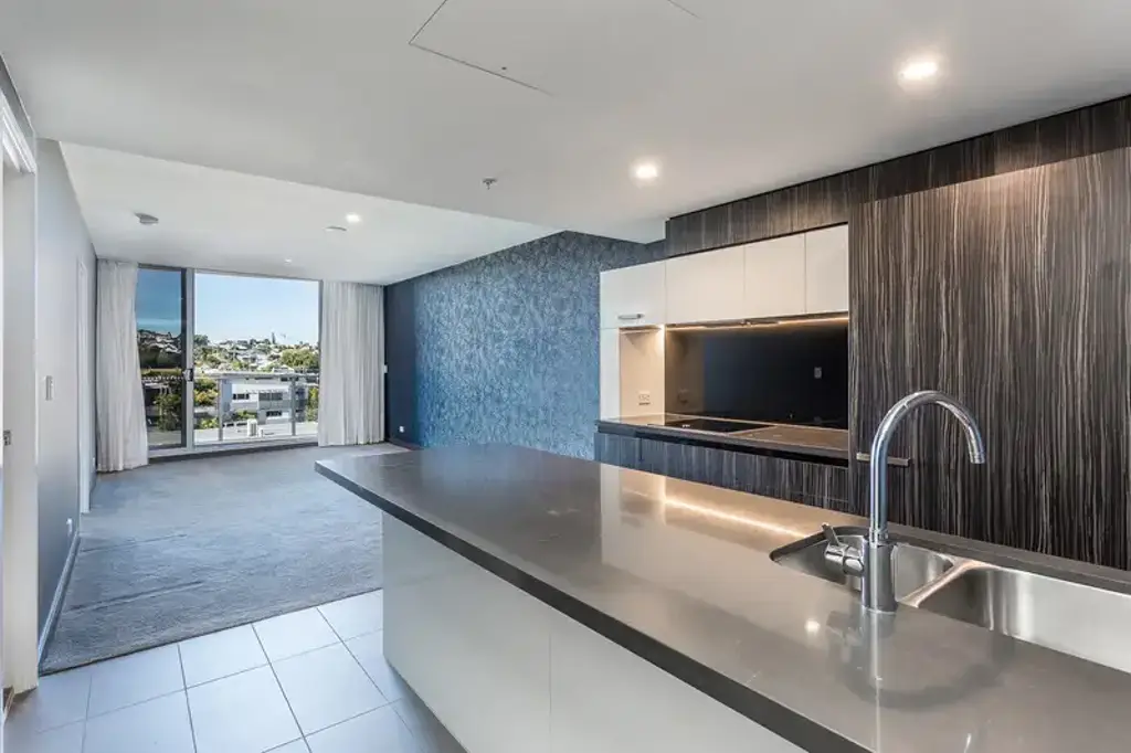 Fortitude Valley 2 Bedroom Prestigious Living - Level 3