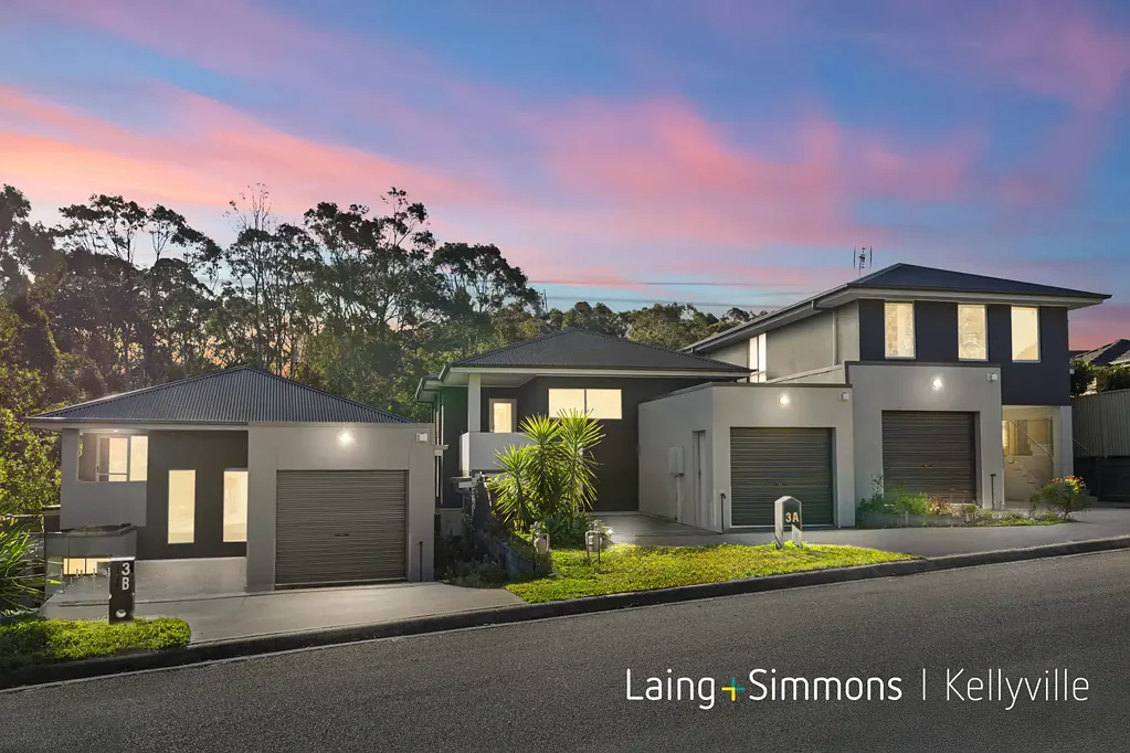 Watanobbi 4 Bedroom Designer built approximately 4 years ago. Torrens Title split level homes with breathtaking views.