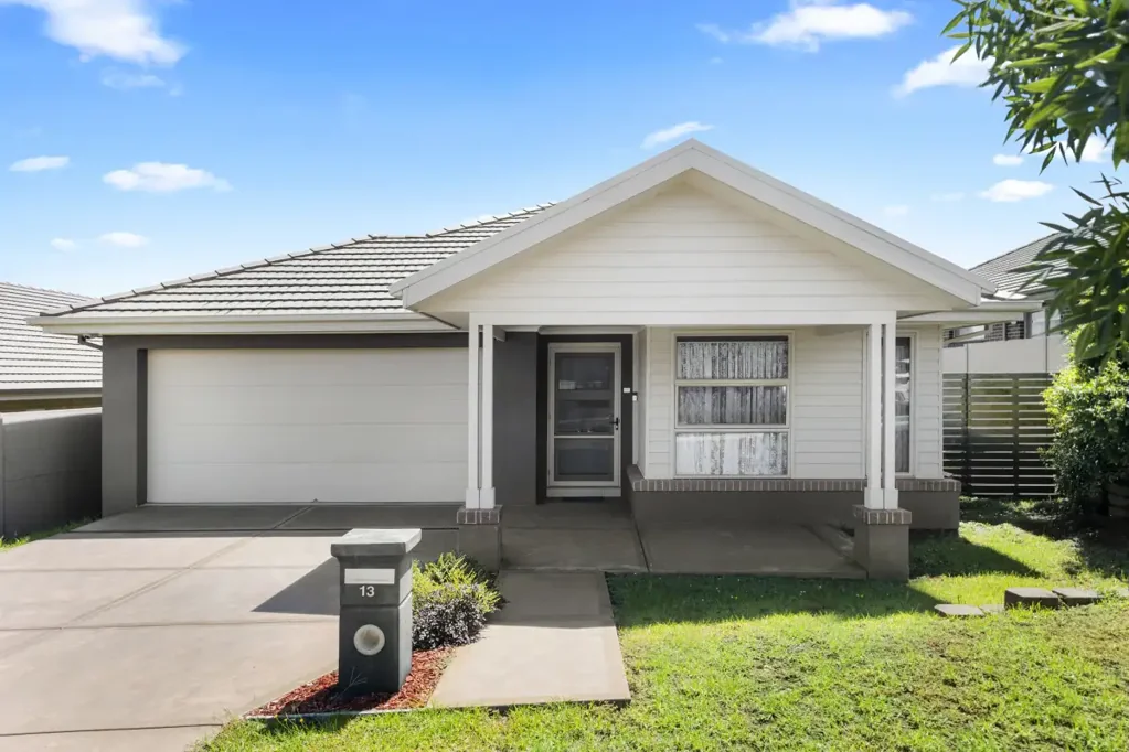 13 Lockwood Street, North Rothbury, NSW 2335
