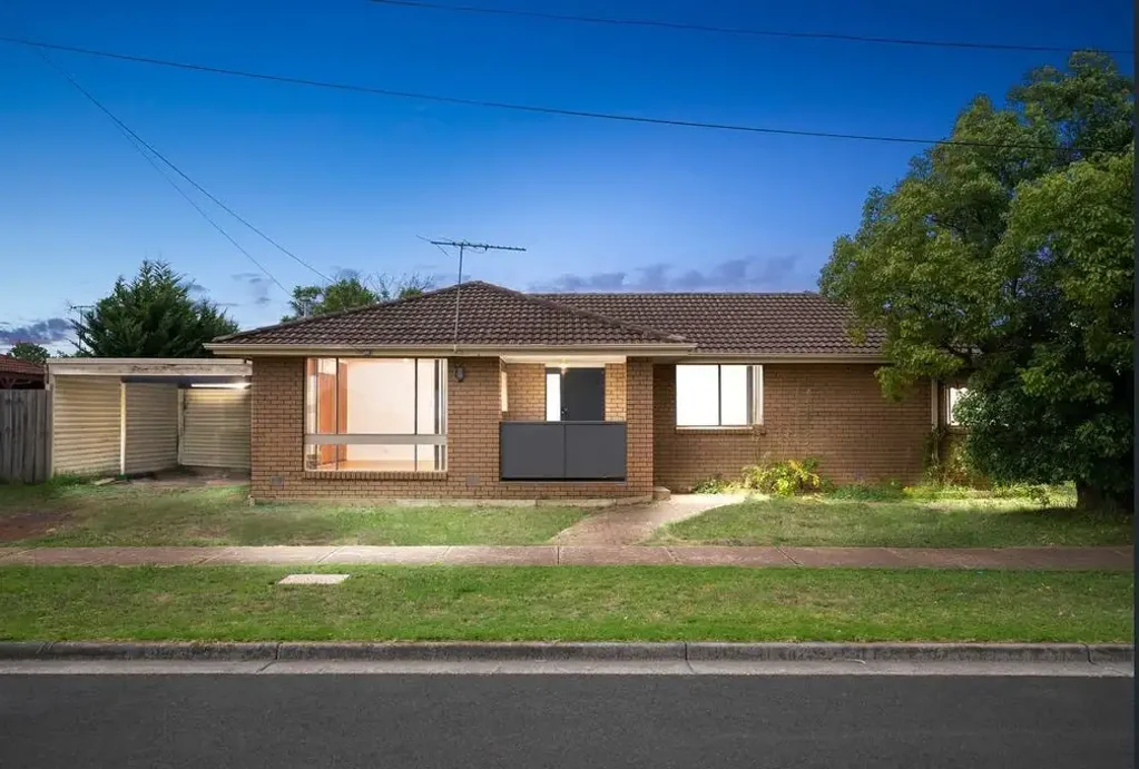 Melton South 3Kwarto Park-Facing Gem – Walk to Multiple Schools & Ideal for SMSF Investment!