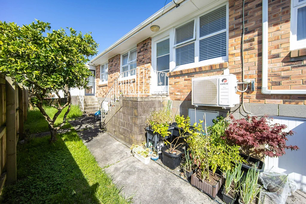 Mount Albert 2Zimmer Enquiries over $650,000 - Vendor going Overseas