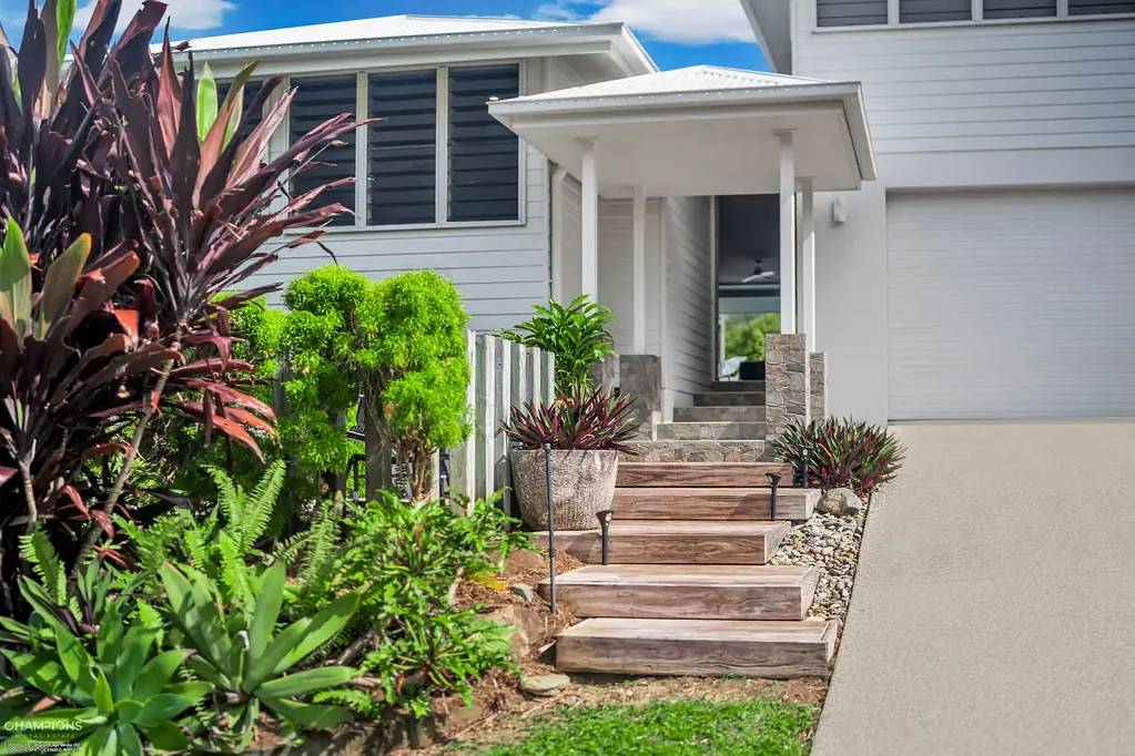 24 Freshwater Avenue, Palm Cove, QLD 4879