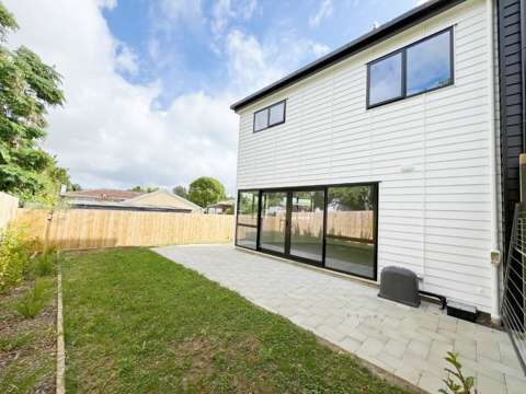 18 Whati Lane