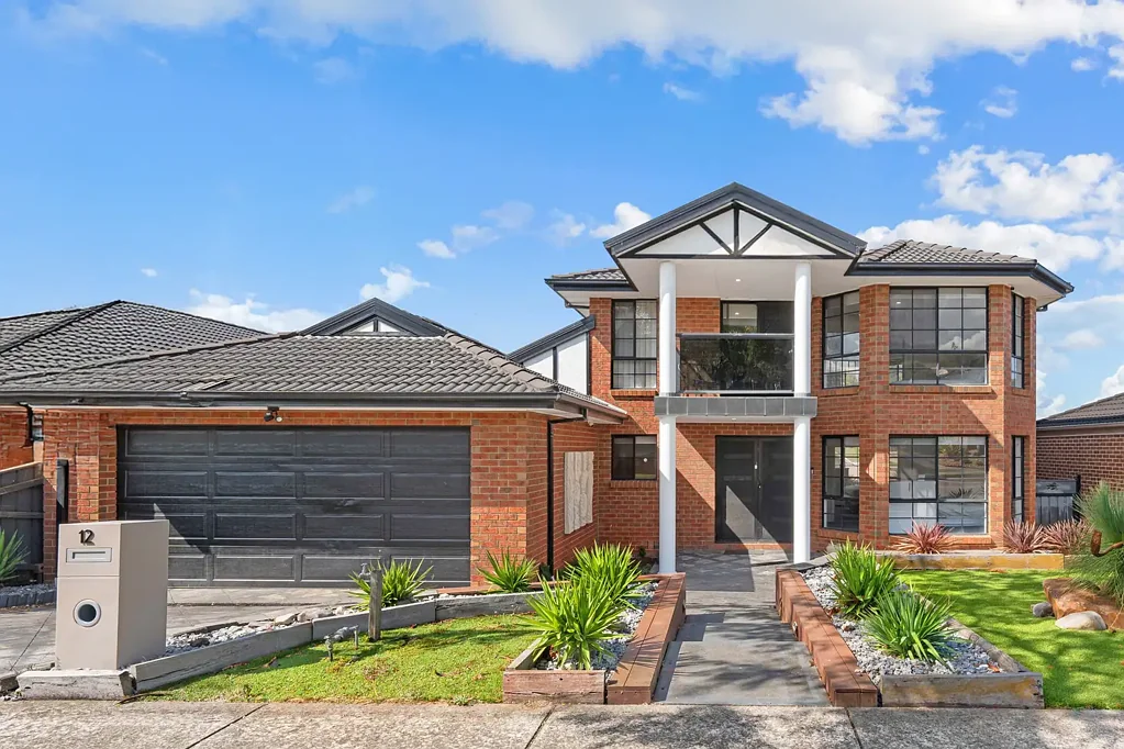 12 Lamour Avenue, South Morang, VIC 3752