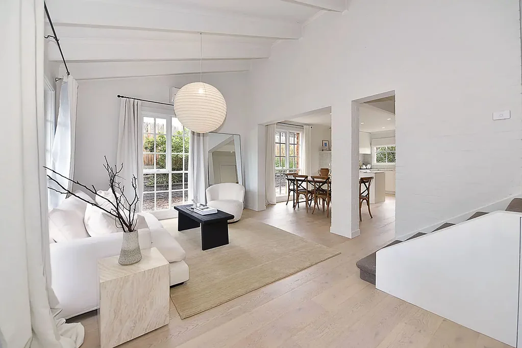 Lease Break - Oversized 2 Bedroom Townhouse.