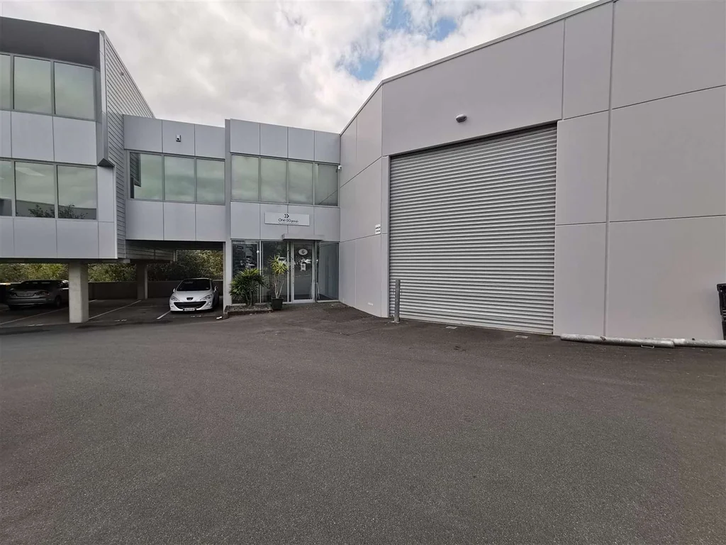 Rosedale VERSATILE ROSEDALE OFFICE / WAREHOUSE
