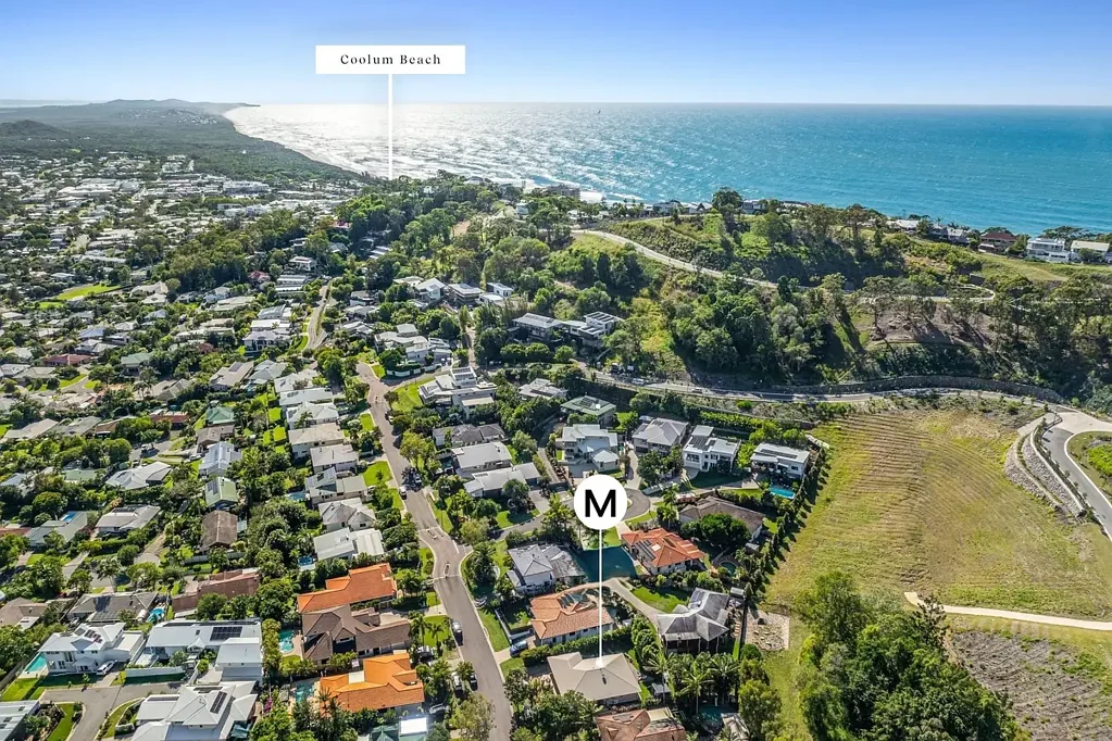 Coolum Beach 4침실 Renovated Coastal Living in a Quiet Family Setting