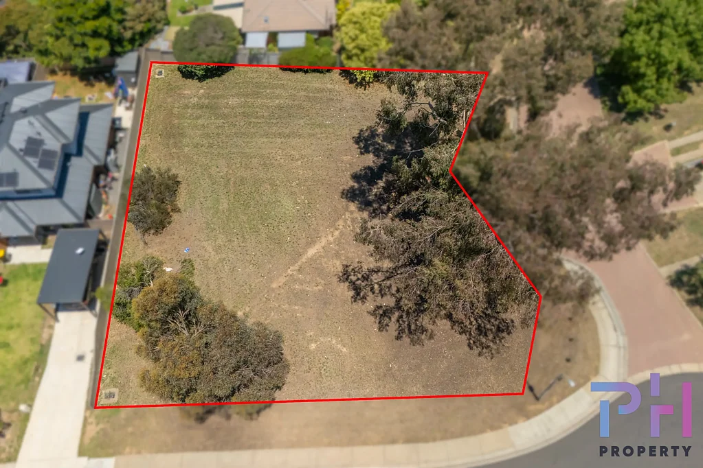 Strathdale  CROOK STREET PRECINCT WITH TWO STREET FRONTAGE!