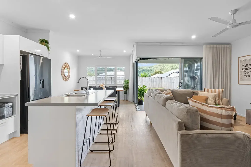 Mount Peter 3房  Light Filled Interiors | Up & Coming Location | Minimalist Aesthetic