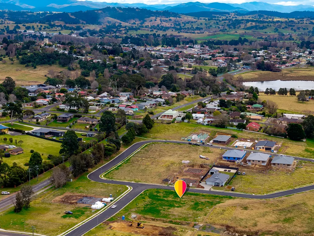 Bega  CORNER BLOCK, 1,108SQM, R3 ZONING!