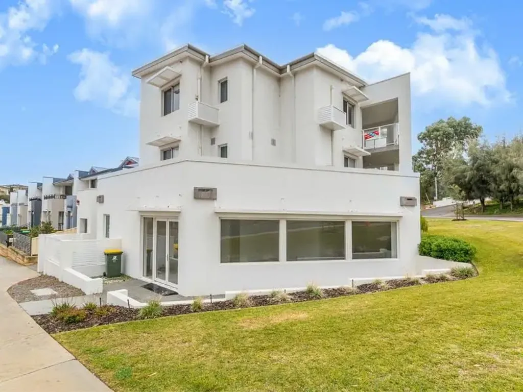 1/20 Pearl Parade, Scarborough, WA 6019
