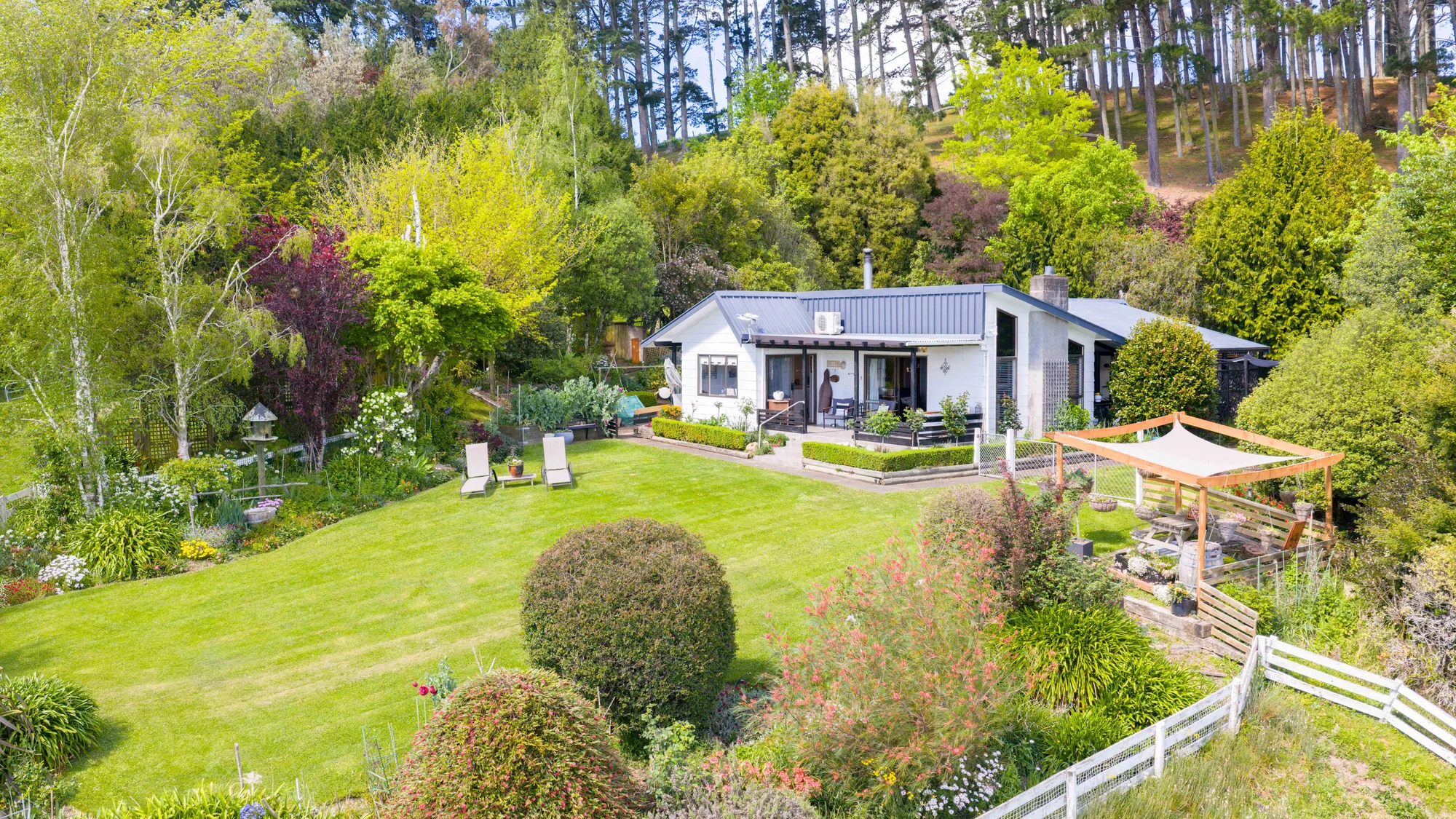 Waipukurau and Surrounds 4Phòng ngủ When Space, Views & Location Finally Align