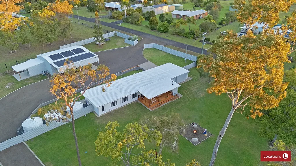 Branyan 5部屋 A Beautiful Family Retreat on 1.5 Acres with Huge Shed & Separate Granny Flat!