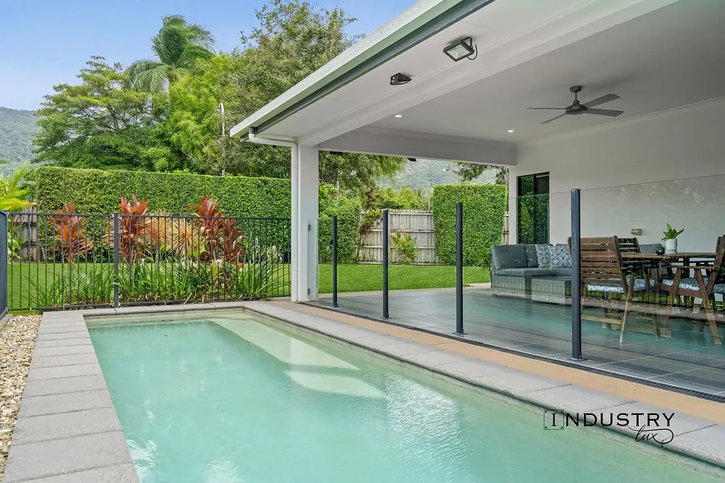 Spacious Tropical Family Home in the Heart of Kewarra Beach