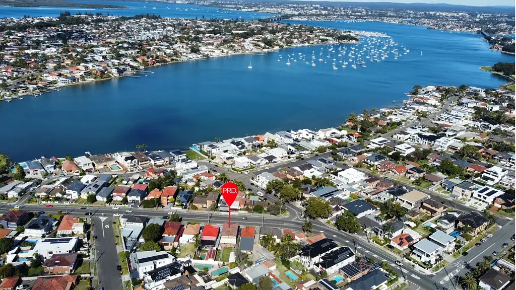 Kogarah Bay 5 Slaapkamer STYLISH FAMILY LIVING WITH STUNNING KOGARAH BAY VIEWS