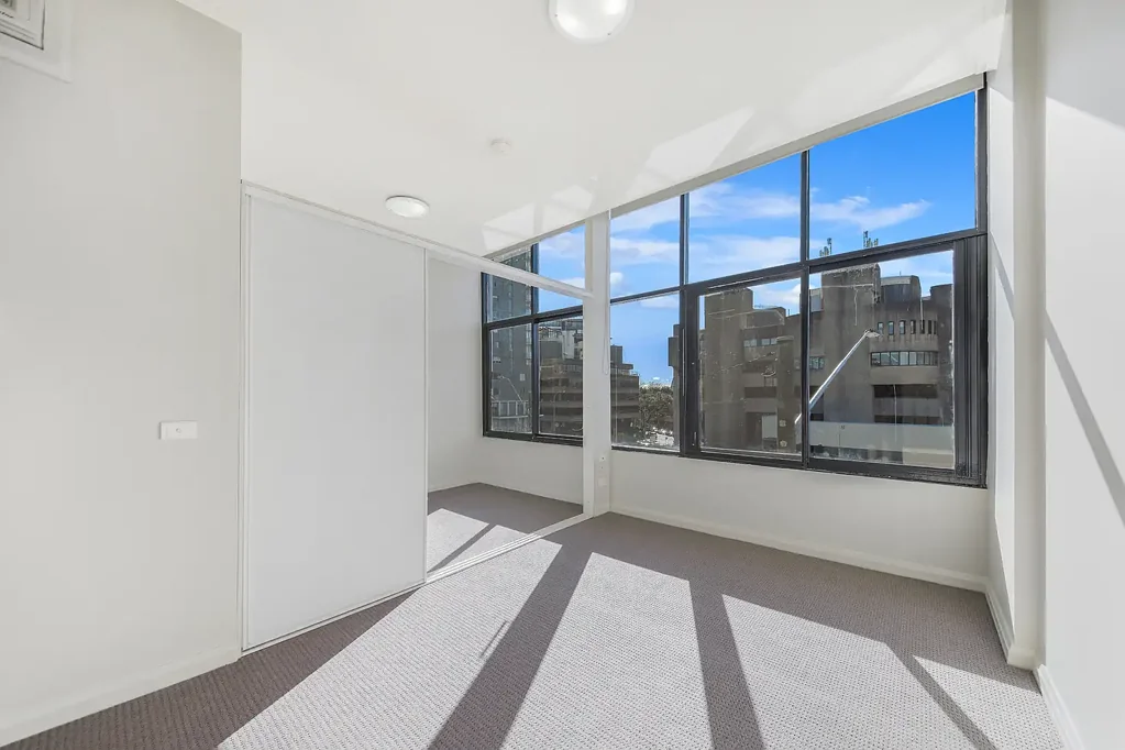 Modern One‑Bedroom Apartment in the Heart of Crows Nest - 6 Months lease