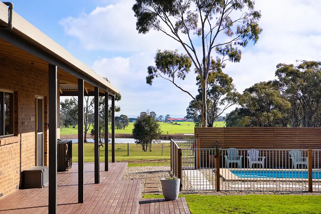 Shelbourne 4ਬੈੱਡਰੂਮ Modern country charm meets luxe lifestyle on 59.28 acres (24HA)