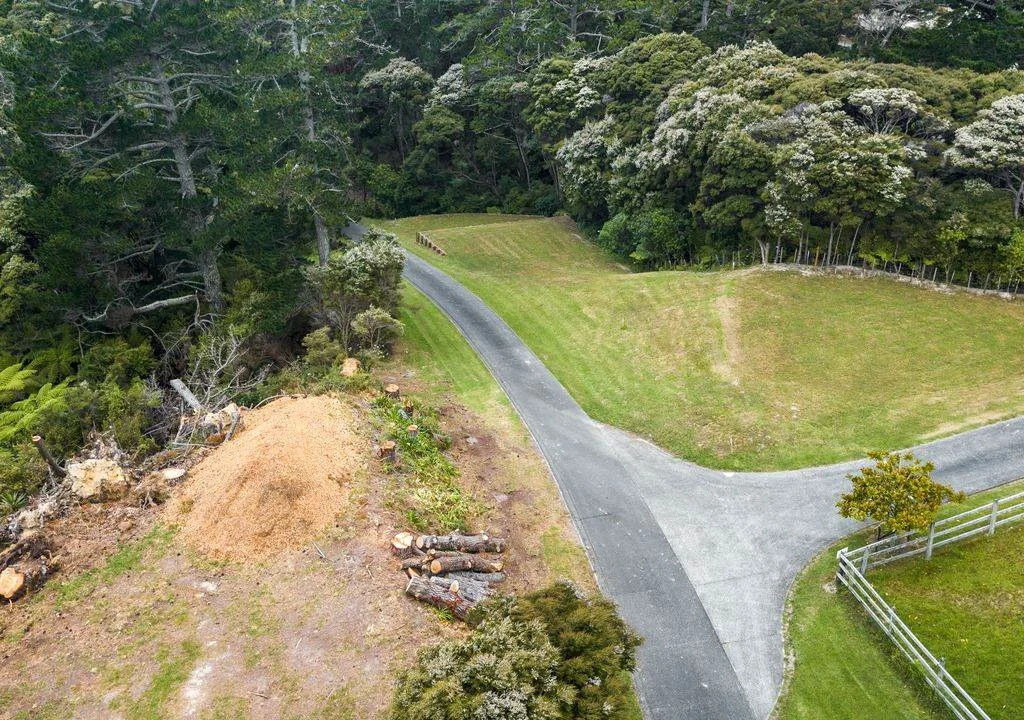 Schnapper Rock Prestigious Section with Plans for Bespoke Build