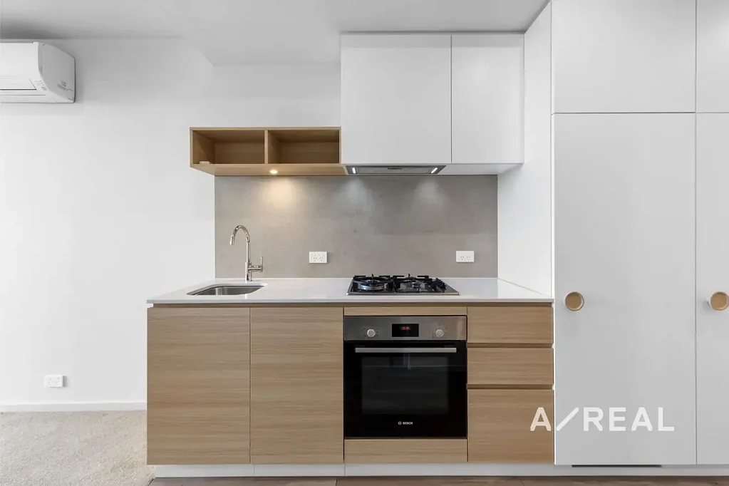 1-Bedroom Apartment with Stunning Views in the Caulfield North