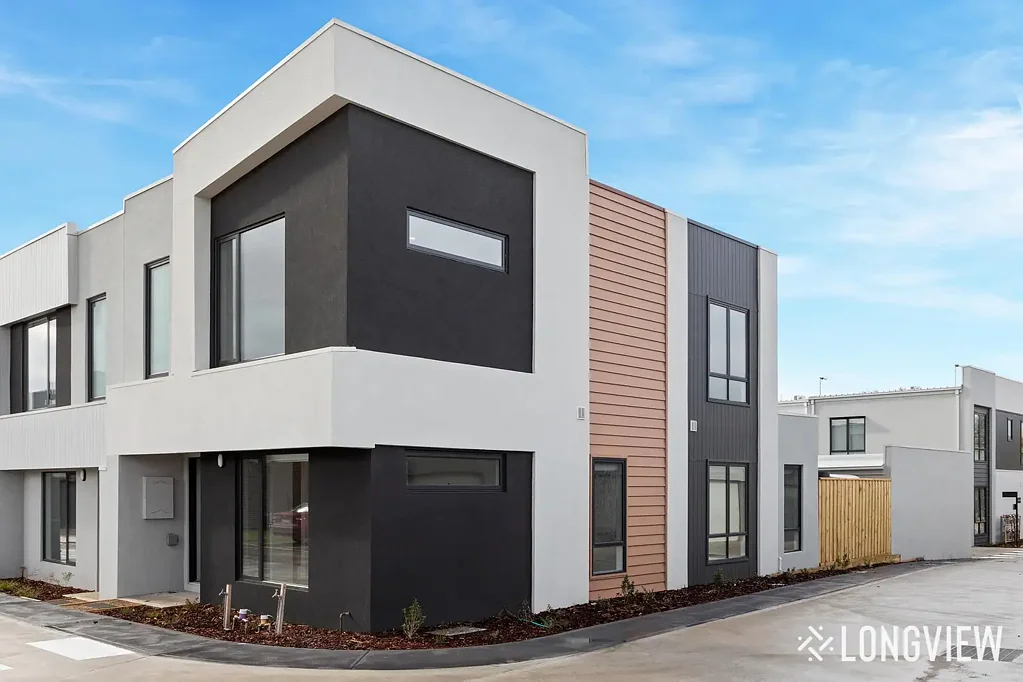 Dream Townhome in Perfect Location