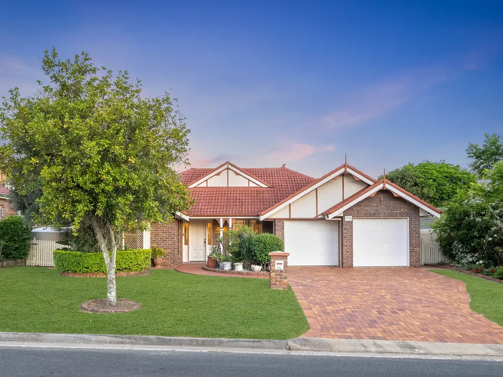 35 Castle Hill Drive, Murrumba Downs, QLD 4503