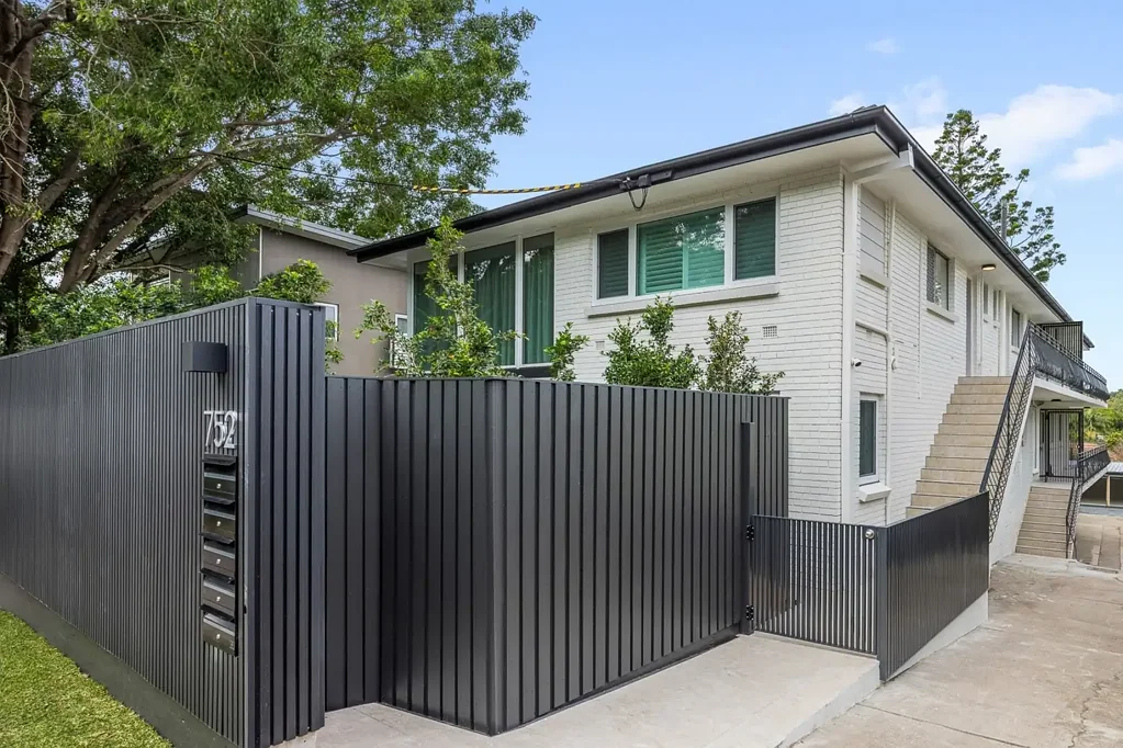 Annerley 2chambre As-new Apartment in Boutique Complex – Walk to Coles, Parks, Cafés & Transport