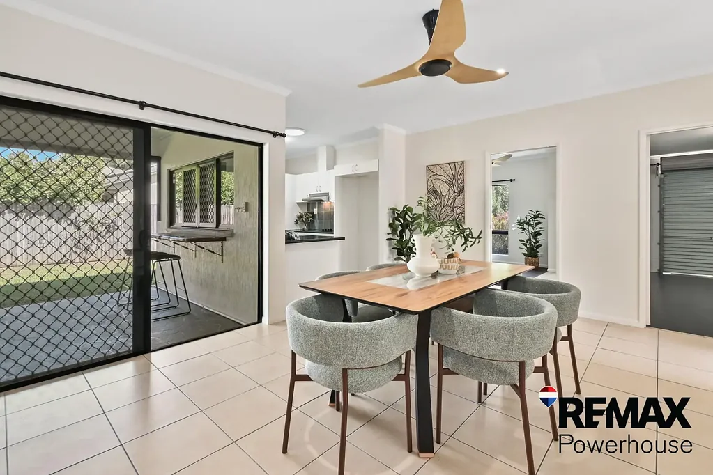Mount Sheridan 4Phòng ngủ Move-In Ready Comfort in a Convenient Location