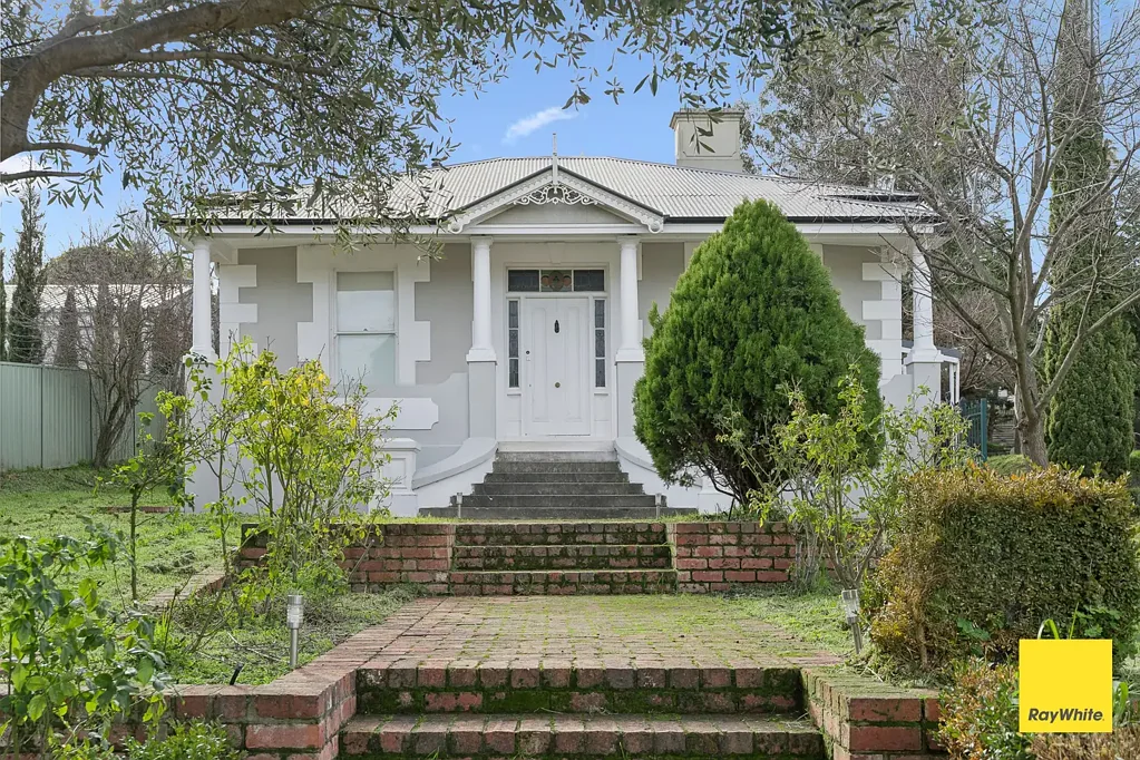 Bendigo 3ห้องนอน Renovated Period Home on approx 1,011sqm Near the CBD