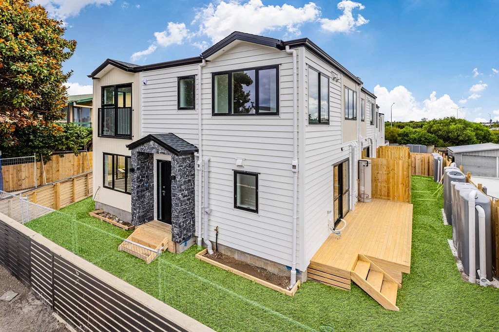 Conifer Grove 3房  Conifer Grove School Zoned - Your Next Move