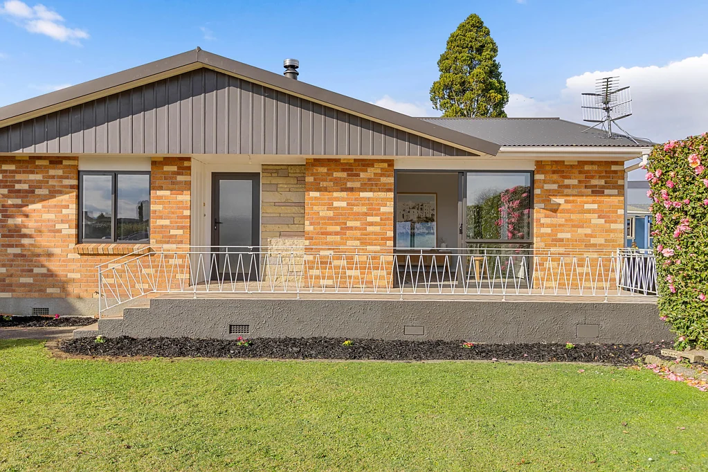Matamata 3Phòng ngủ Double glazed and delightfully updated