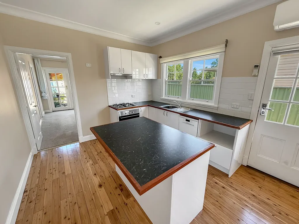 Low Maintenance & Modern
