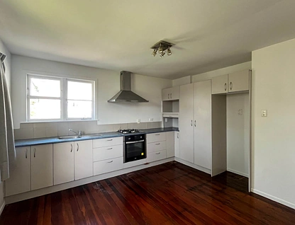 9 Valdale Road, Henderson, Waitakere City, 4房, 1浴, 整租独立别墅