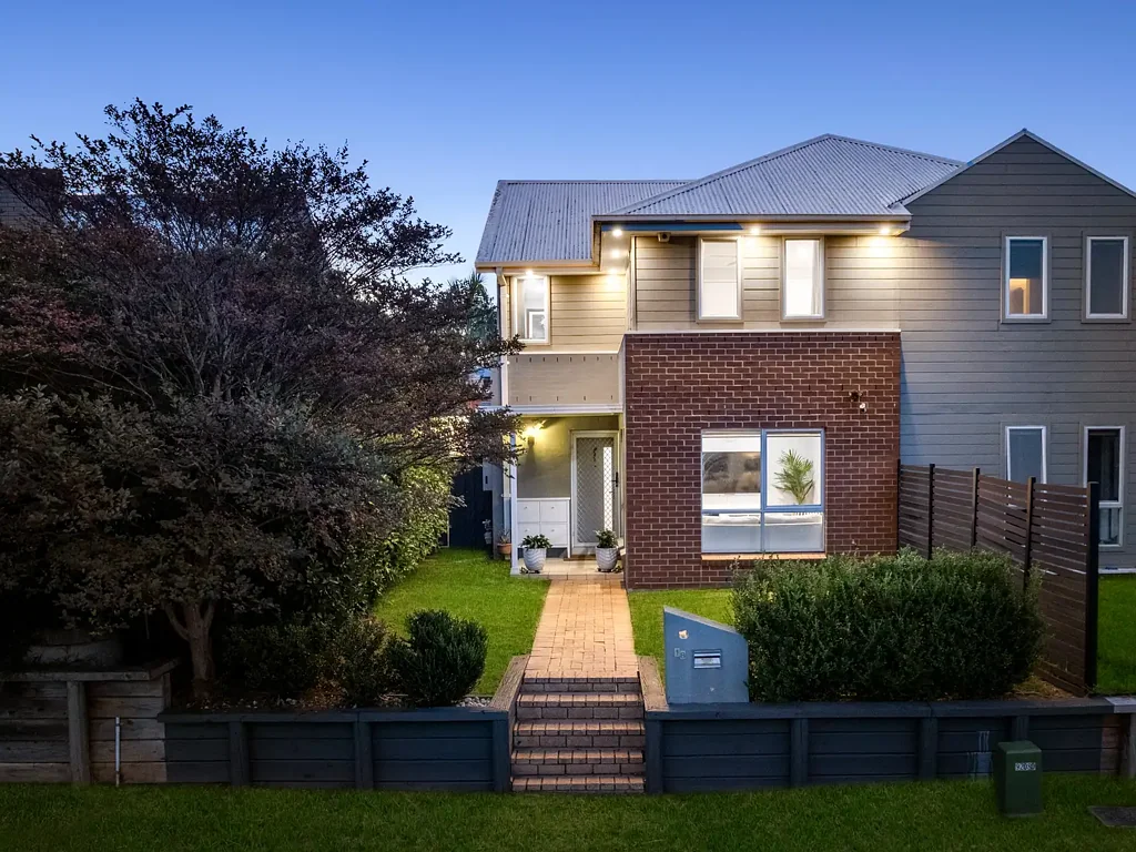 18 St Simon Close, Blair Athol, NSW 2560