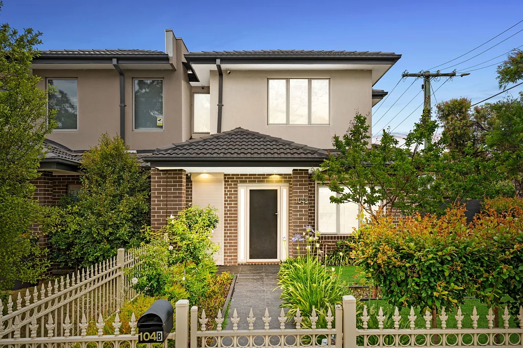 Brilliant Location Opposite Monash