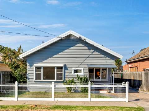 Coburg 3 Bedroom Light-Filled Californian Charm in Prime Coburg Pocket