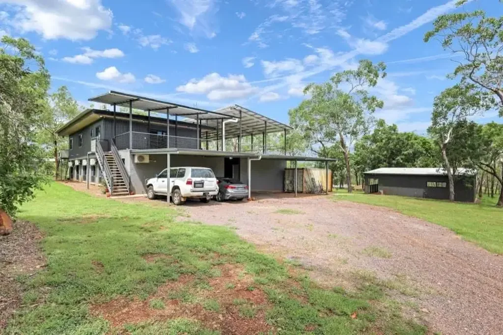 Marrakai 14 Bedroom 57 Elevated Acres of Opportunity with Extensive Accommodation and Infrastructure